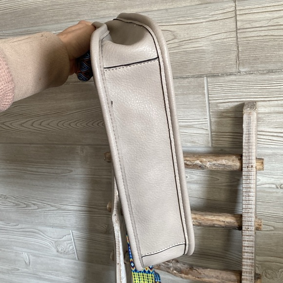 Light Gray Leather Purse with Adjustable Colorful Strap - Picture 7 of 7